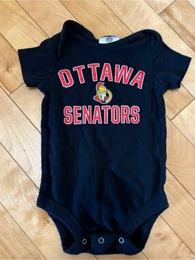 Ottawa Senators Sens NHL Hockey Baby Onesie size 6-9m Fanatics